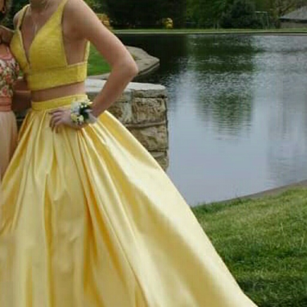 Prom dress